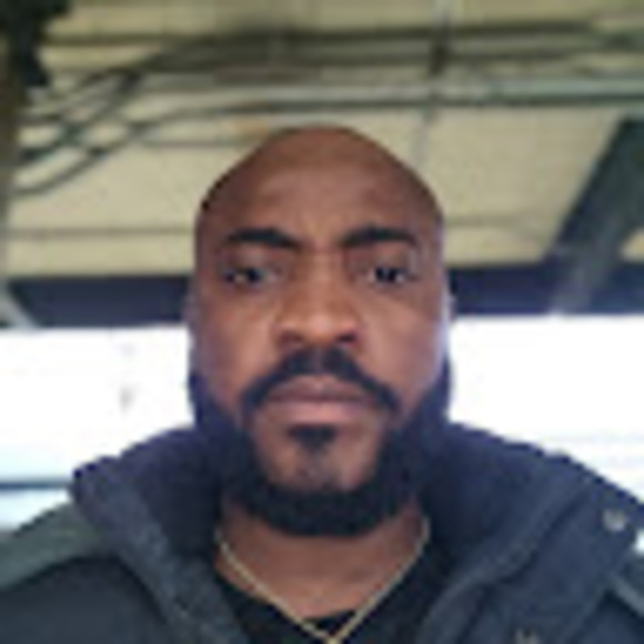 Meet your Posher, Olatunji - Picture 1 of 1